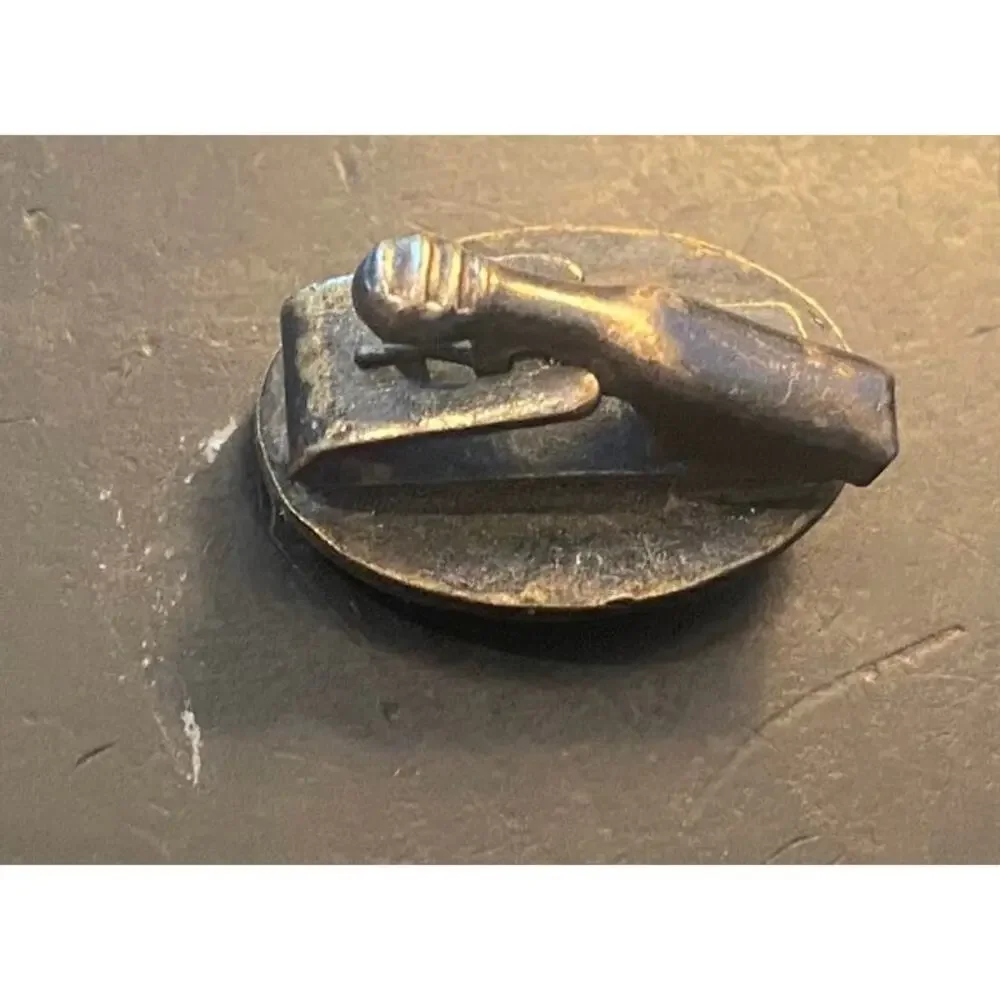 Unbranded clip horsehead